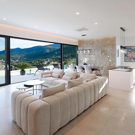 Agapanthus 别墅 Veprinac