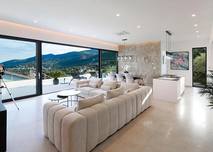 Agapanthus Villa Veprinac